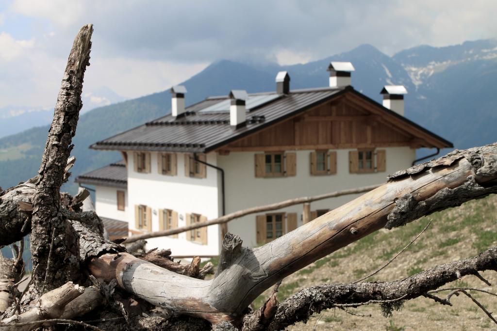 ホテル Restor Natura Malga Mondent Pracorno di Rabbi エクステリア 写真